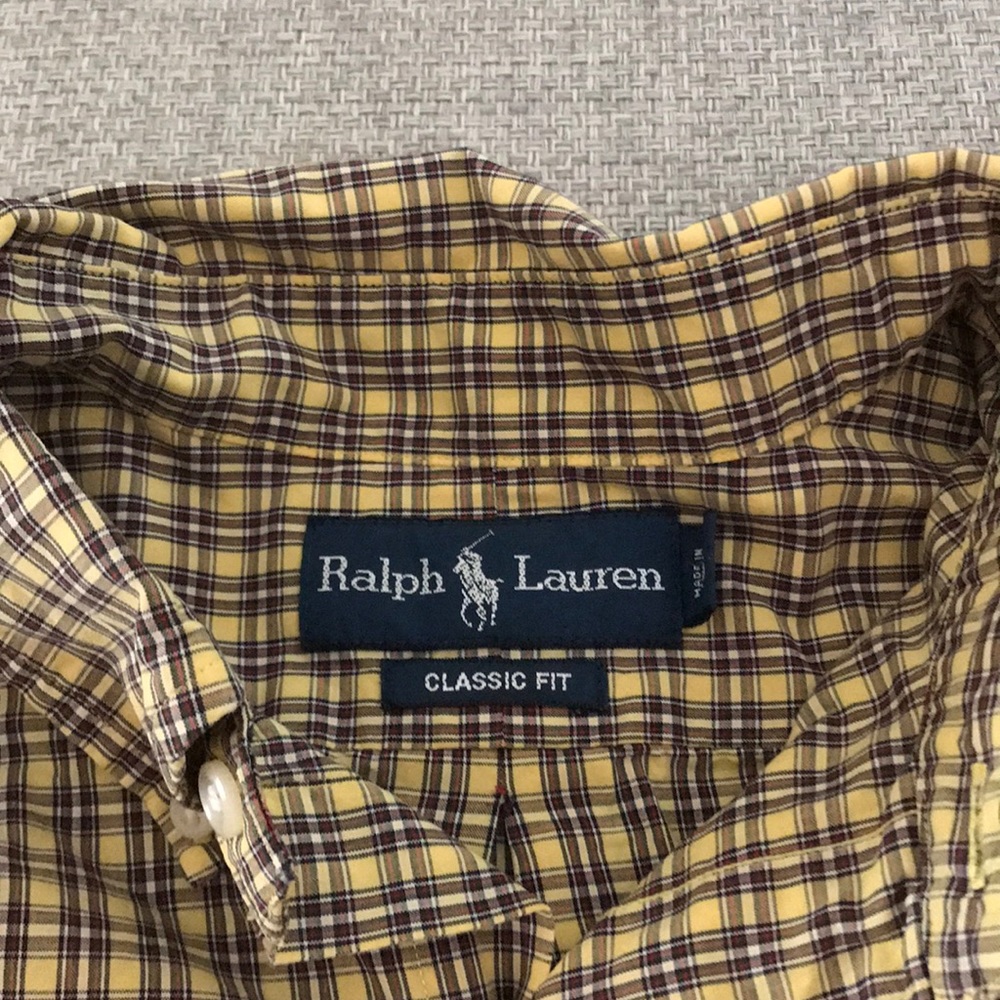 Shirt sleeve button down plaid shirt